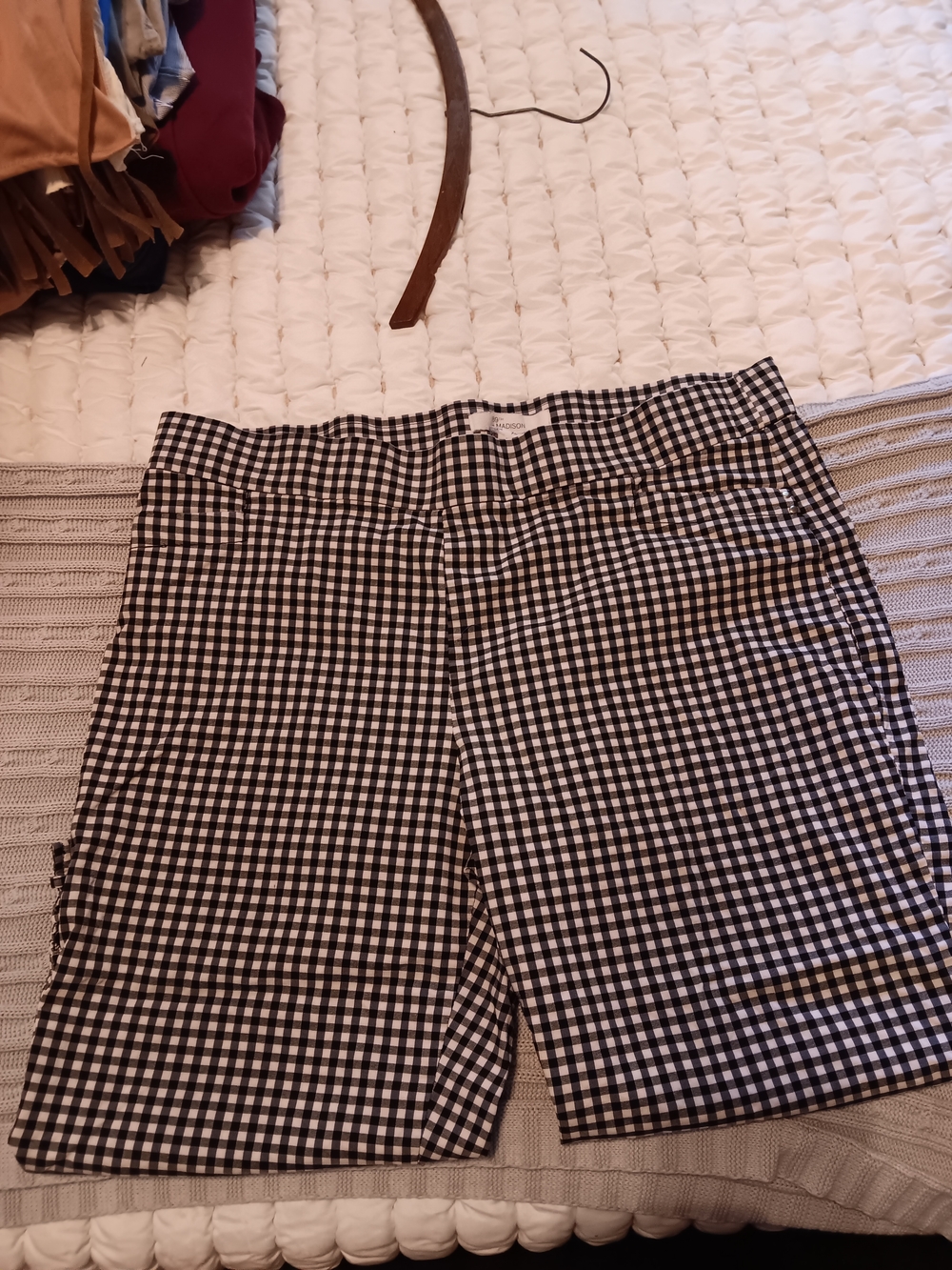 89th & Madison Black and White Gingham Capris